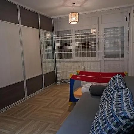 Flato Aerodrom * Szkopje